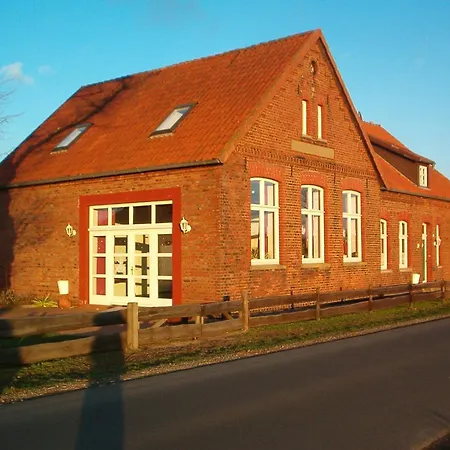 Surf & Chords Hostel Hüde